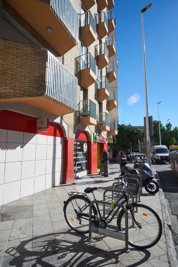 Arjona Riverside Central Deluxe By Valcambre Seville Luaran gambar